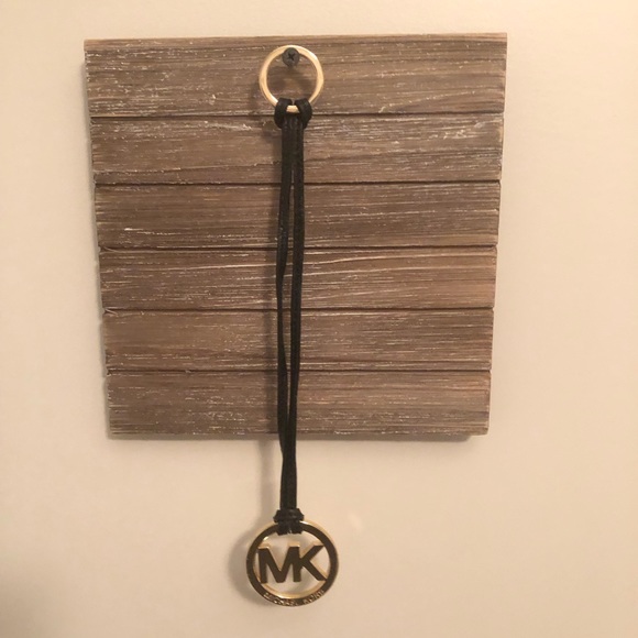 Michael Kors Key Chain - Picture 1 of 2